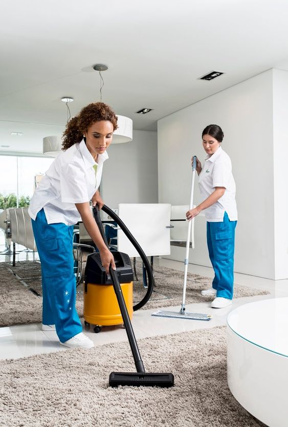 our team 1 - COMMERCIAL CLEANING AND JANITORIAL SERVICES IN CALGARY
