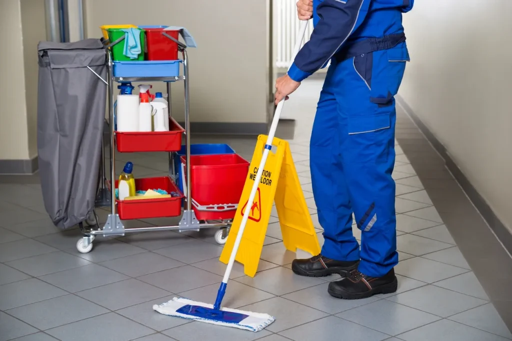 5 REASONS YOU SHOULD HIRE A PROFESSIONAL CLEANING COMPANY